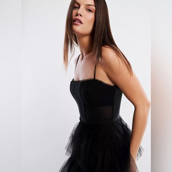 BCBGMAXAZRIA Tulle Corset Essential Gown size 12 - Picture 3 of 12